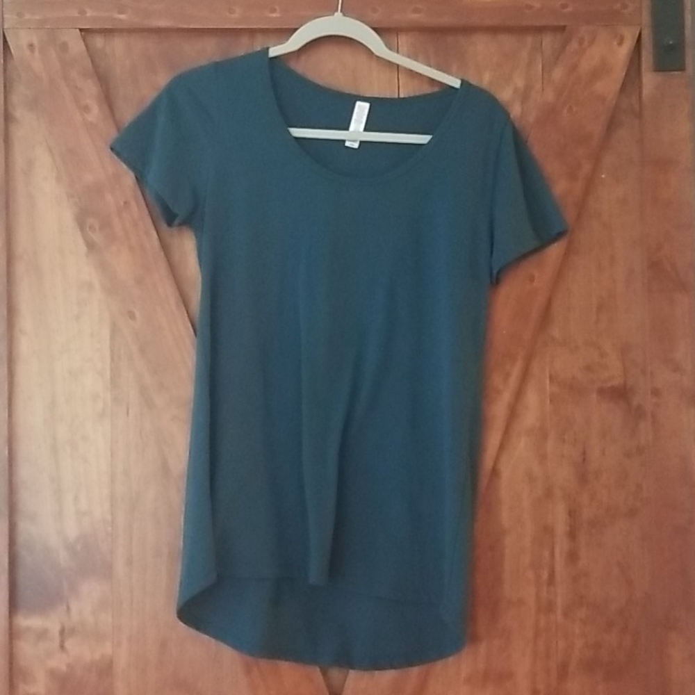 Lularoe Classic Tee XS